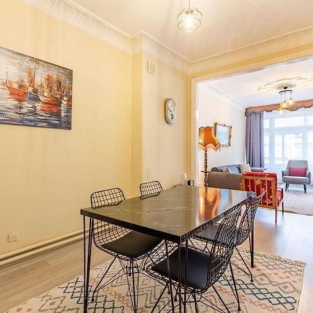 Charming Apartment Surrounded By Vibrant Attractions In Kadikoy Istambul Exterior foto