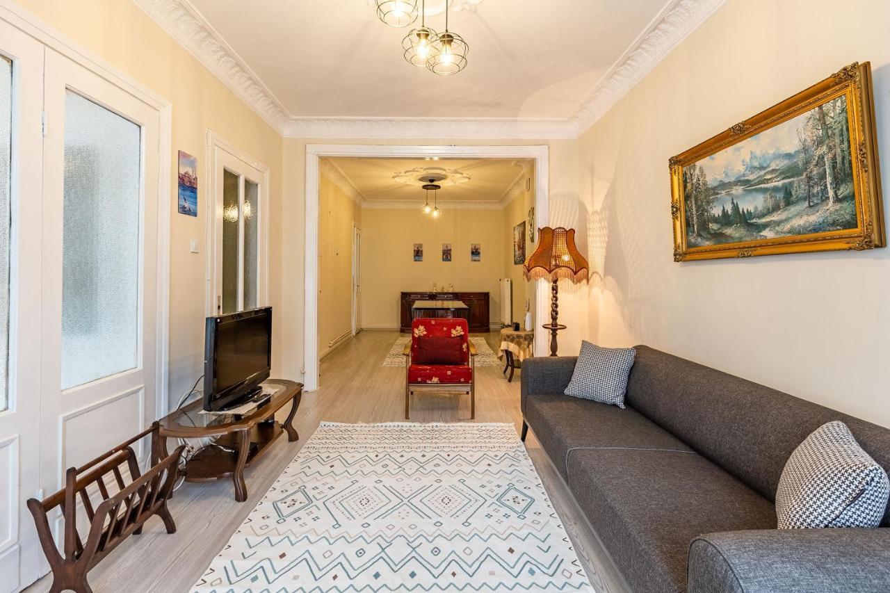 Charming Apartment Surrounded By Vibrant Attractions In Kadikoy Istambul Exterior foto