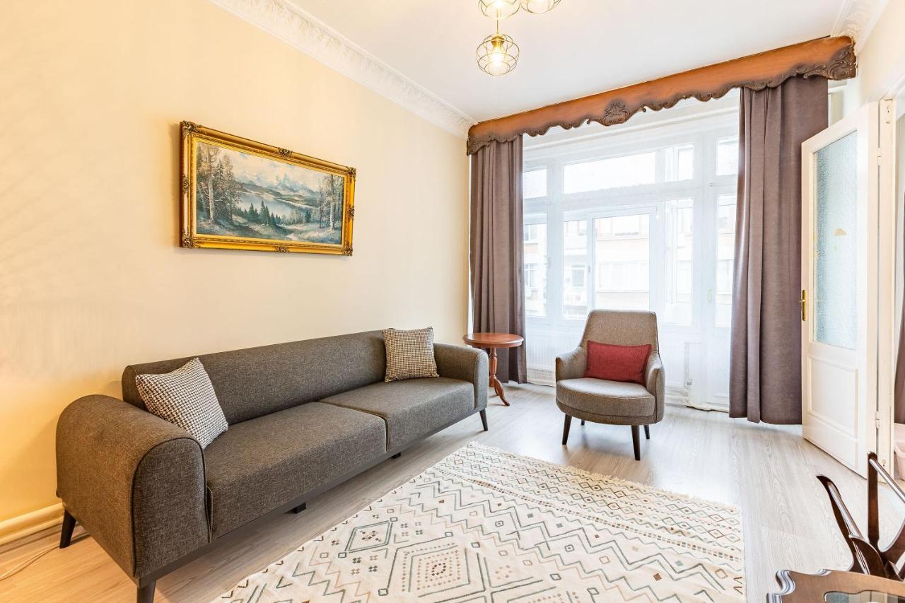 Charming Apartment Surrounded By Vibrant Attractions In Kadikoy Istambul Exterior foto